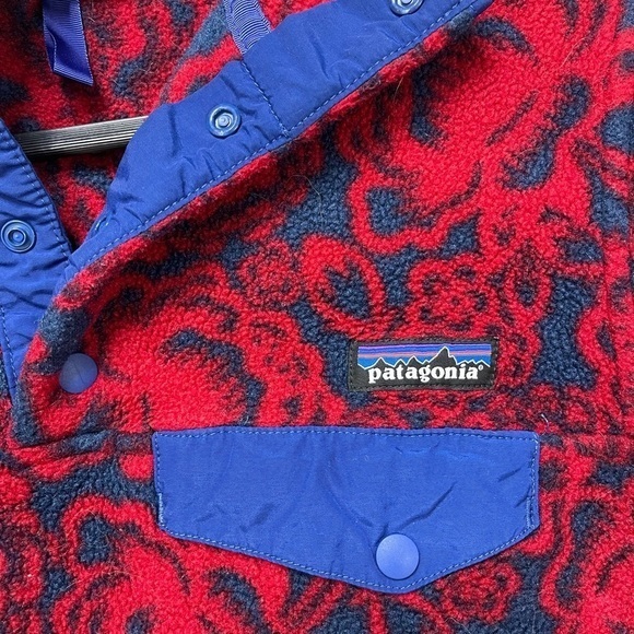 Patagonia Rare Red Lotus Flower Synchilla Pullover - Picture 6 of 9